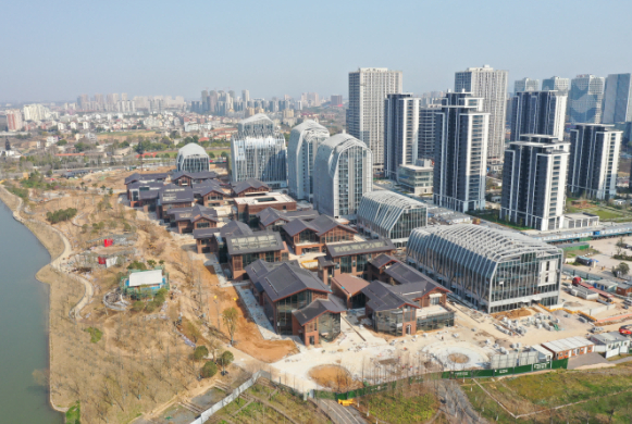 金(jīn)華市(shì)外(wài)國(guó)語學校(xiào)